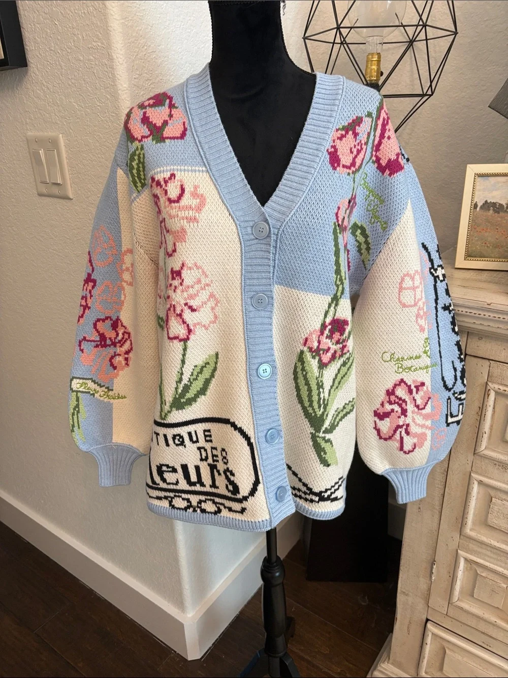 Floral Patchwork Button-Front Cardigan Sweater - Light Blue / Cream